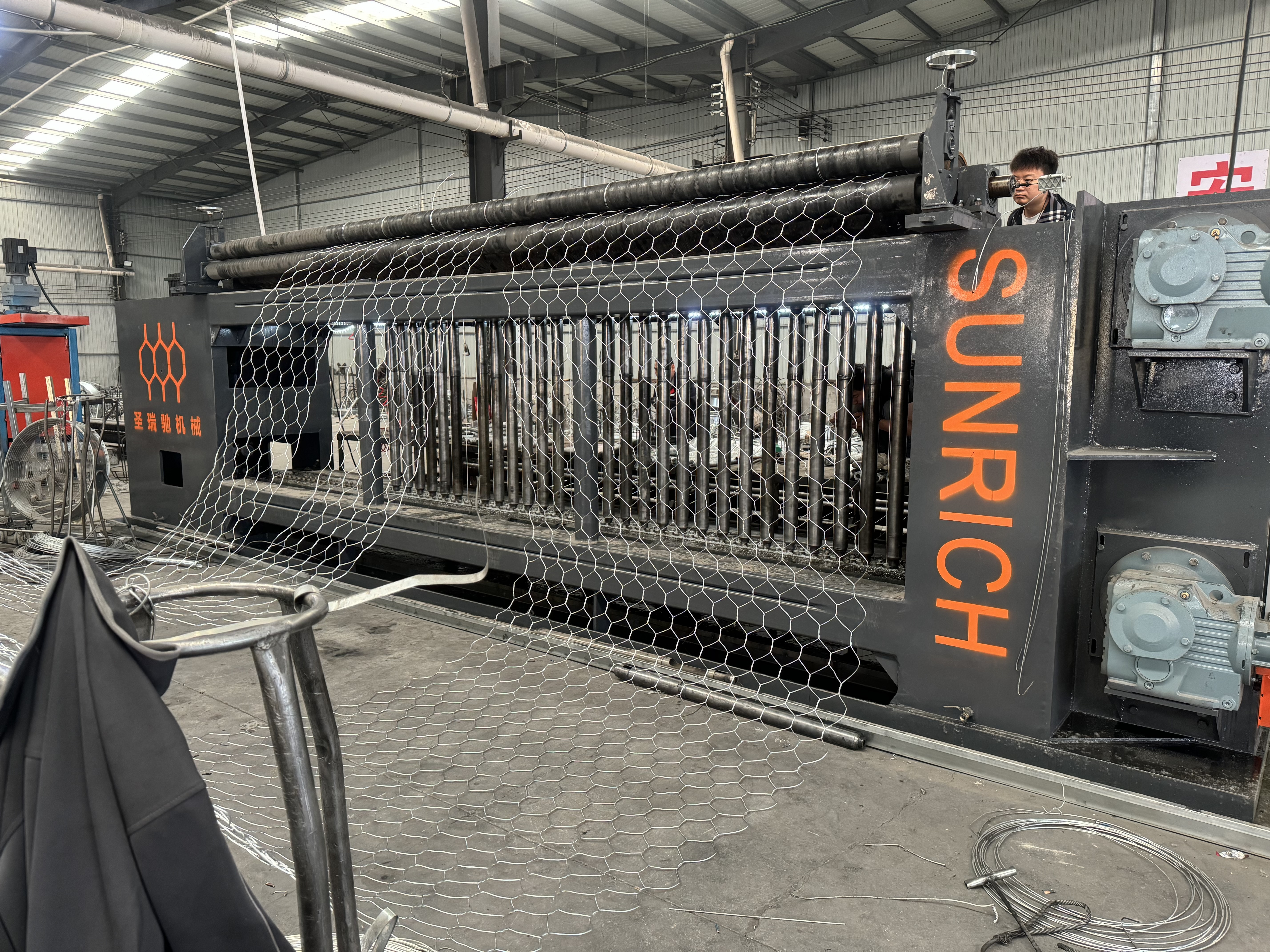 Τελευταία εταιρικά blogs για CNC Servo Gabion Mesh Machine Shipped to Nepal for River Protection Project