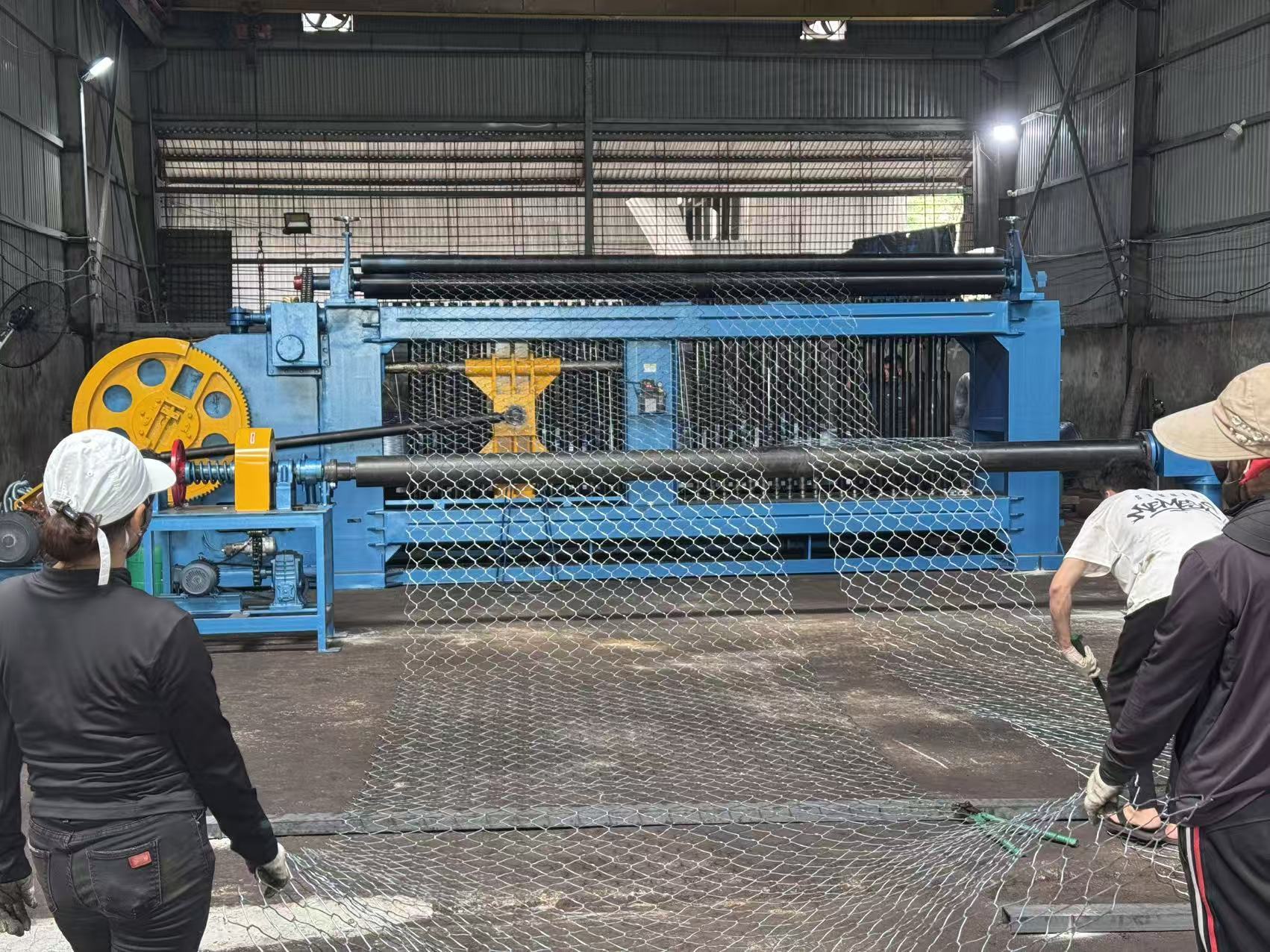 Τελευταία εταιρικά blogs για Complete Gabion Mesh Production Line Successfully Commissioned in Vietnam